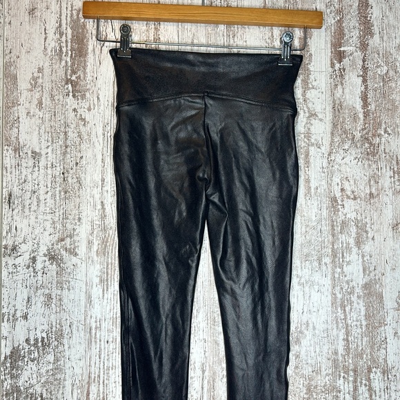 Spanx Black Faux Leather Leggings Style 2437 Sz S/P - Picture 6 of 15
